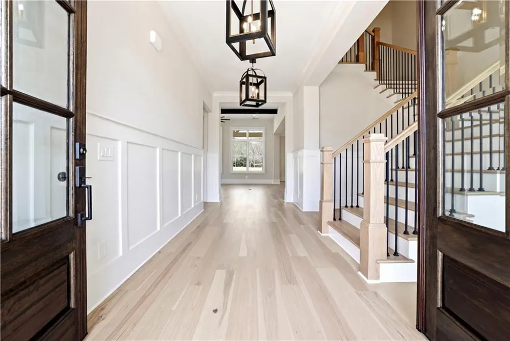 239 Aberdeen Way Woodstock, GA 30188
