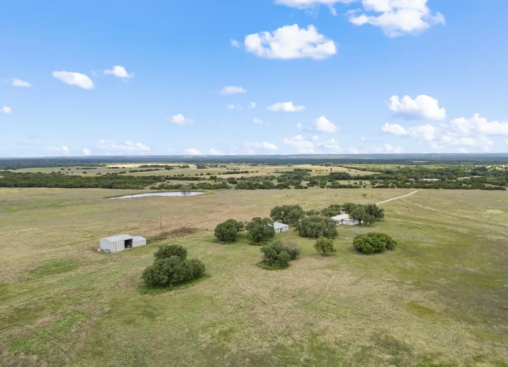 1806 County Road 2425 Iredell, TX 76649