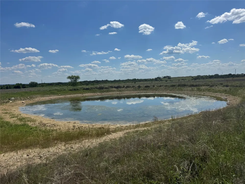 1806 County Road 2425 Iredell, TX 76649