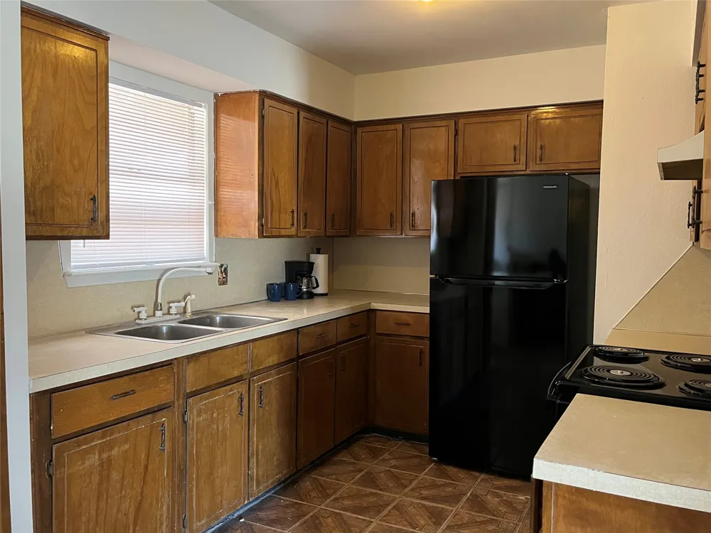 206 Taylor Merkel, TX 79536