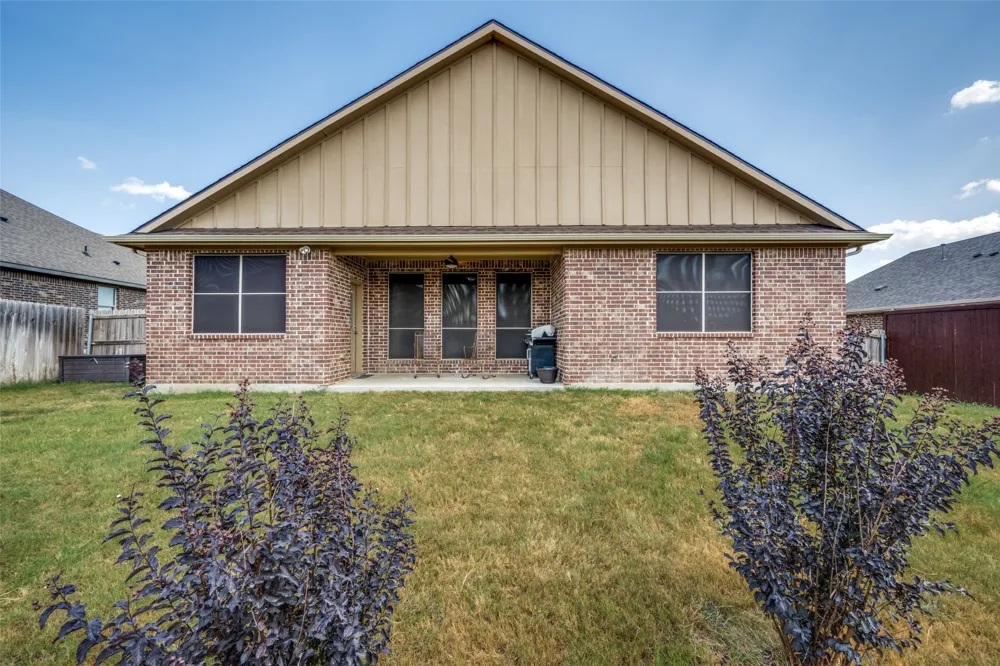 23 Kramer Lane Sanger, TX 76266