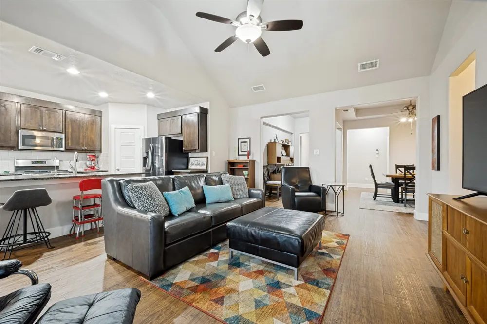 23 Kramer Lane Sanger, TX 76266