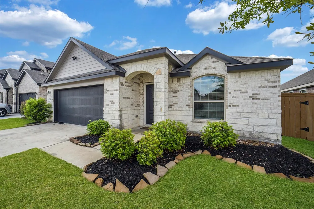 21419 Blue Tuna Drive Cypress, TX 77433
