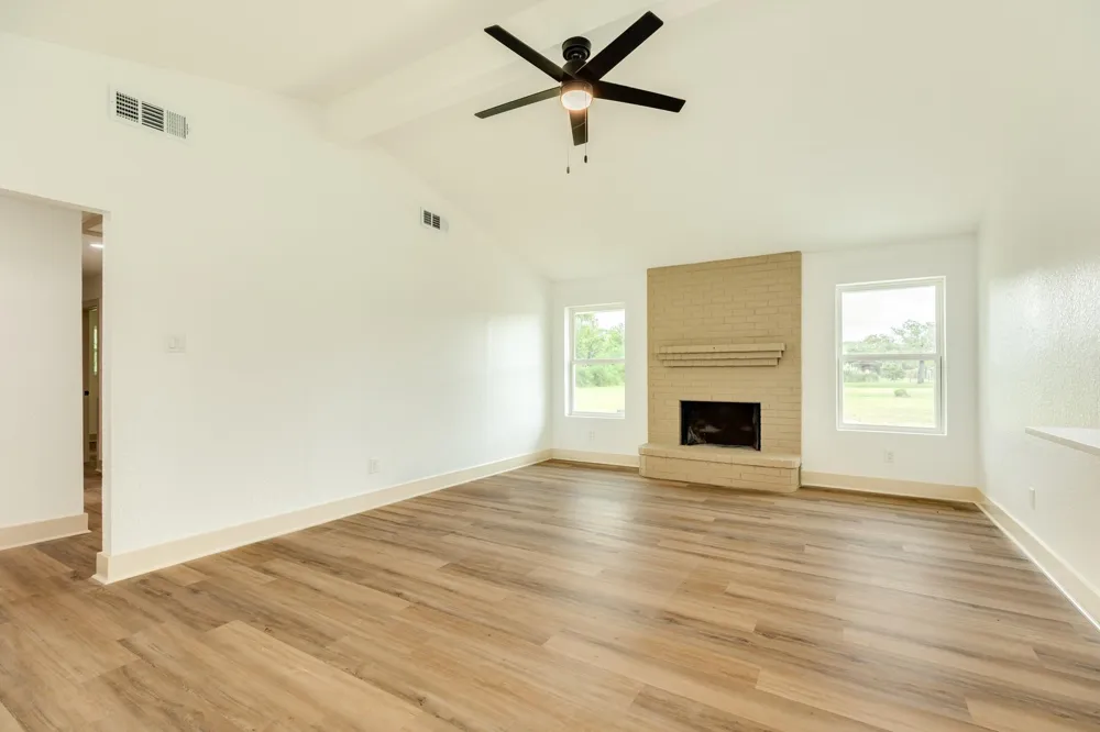 16508 County Road 729 Brazoria, TX 77422