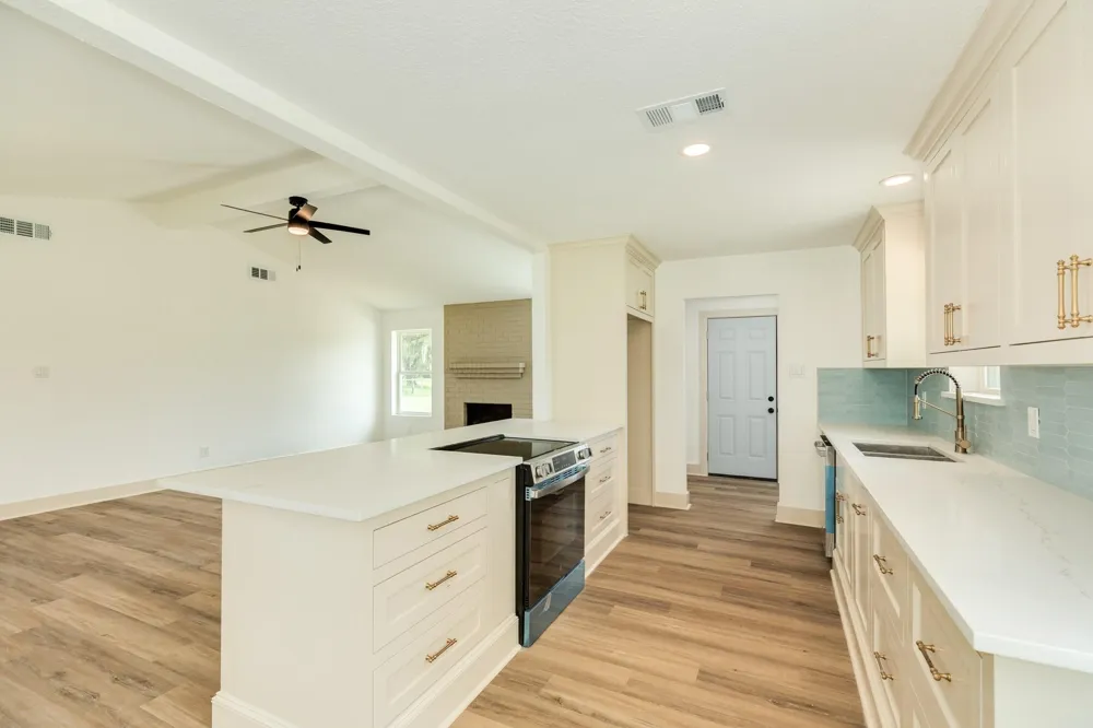 16508 County Road 729 Brazoria, TX 77422