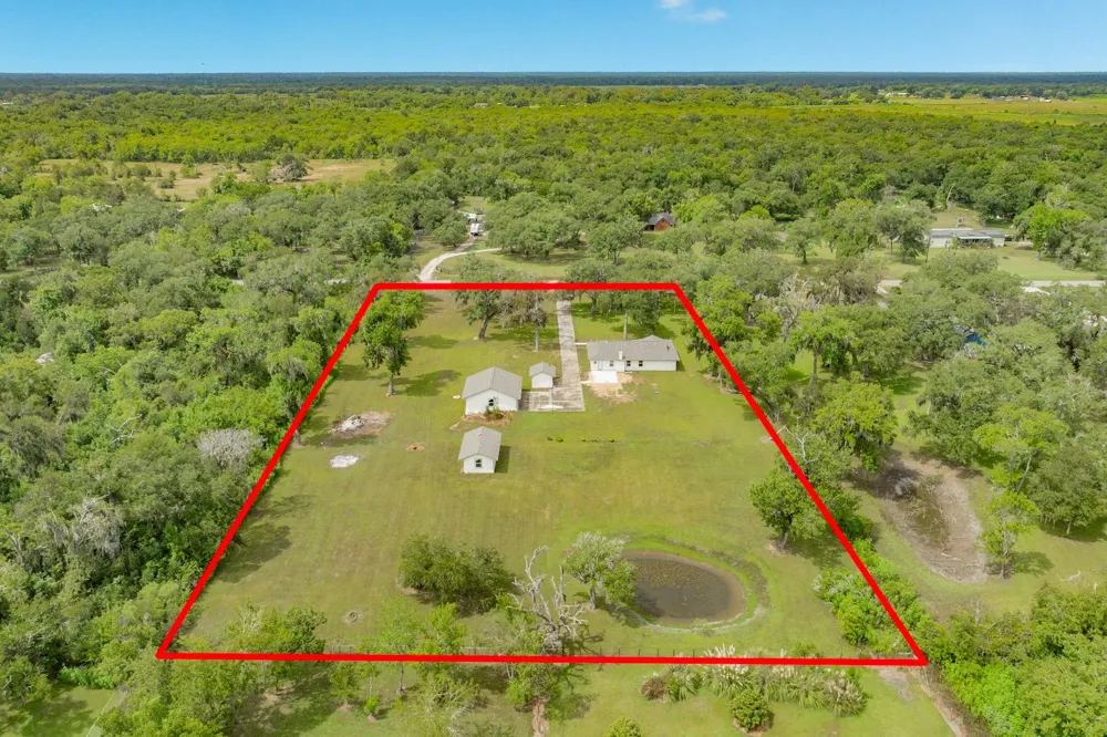 16508 County Road 729 Brazoria, TX 77422