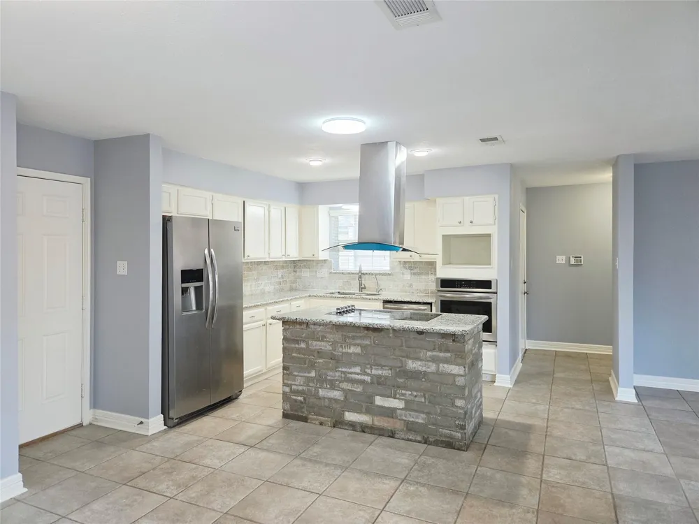 6711 Stonewater Houston, TX 77084