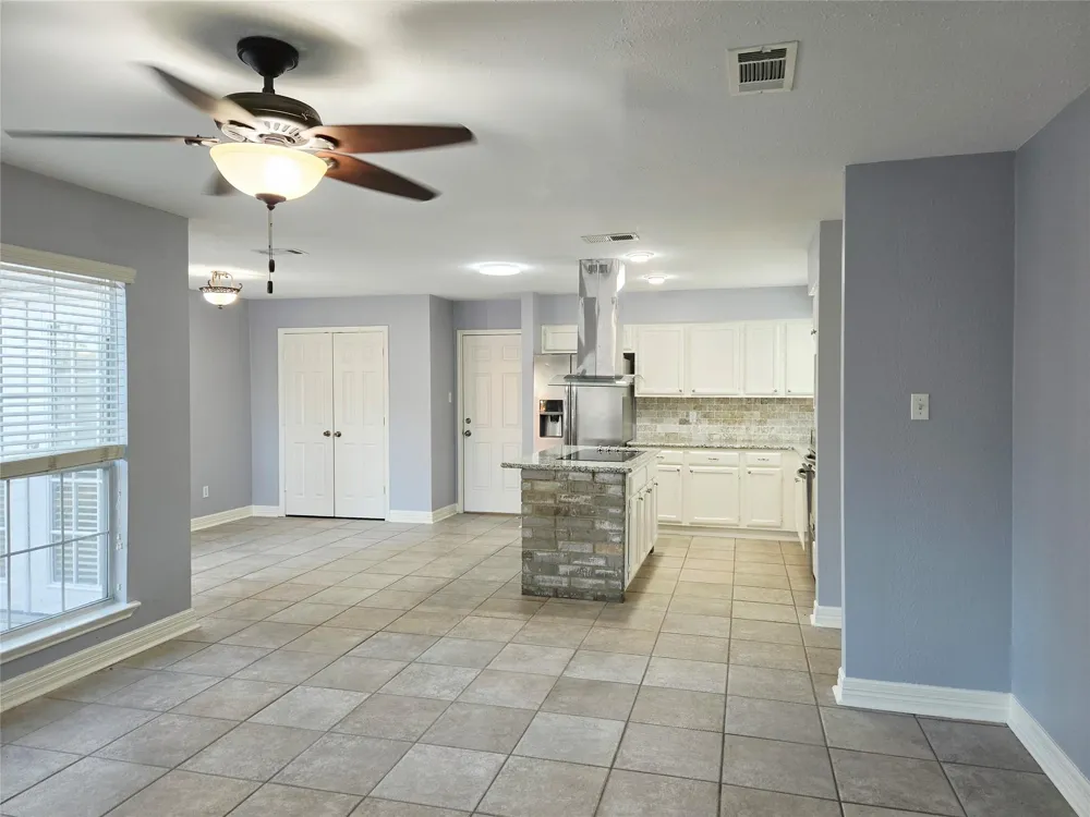 6711 Stonewater Houston, TX 77084