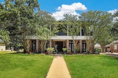 2349 W Briargate Drive