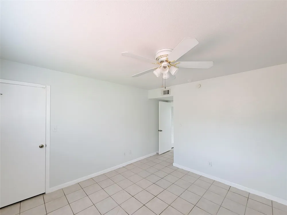 6202 Skyline #32 Houston, TX 77057