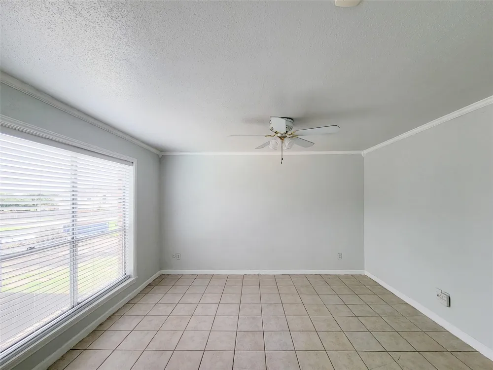 6202 Skyline #32 Houston, TX 77057