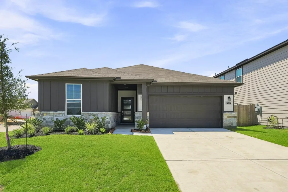 17207 White Peace Drive Waller, TX 77484