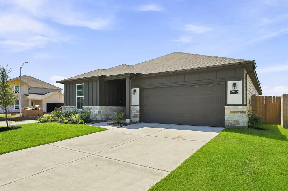 17207 White Peace Drive Waller, TX 77484