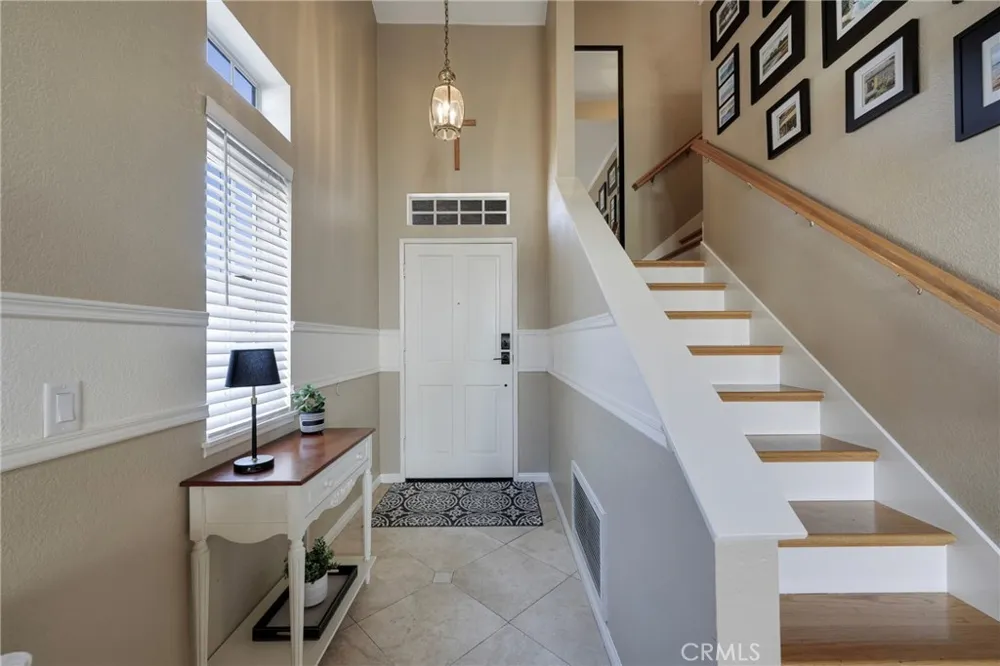 1553 Corte Santana Upland, CA 91786