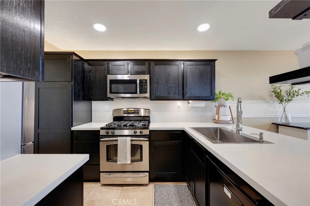 1553 Corte Santana Upland, CA 91786