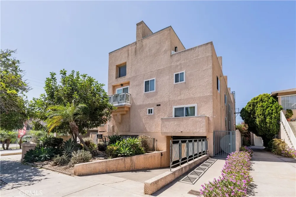 3439 Keystone Avenue #3 Los Angeles, CA 90034