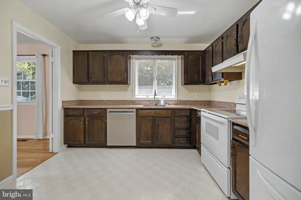 4710 7TH STREET S Arlington, VA 22204