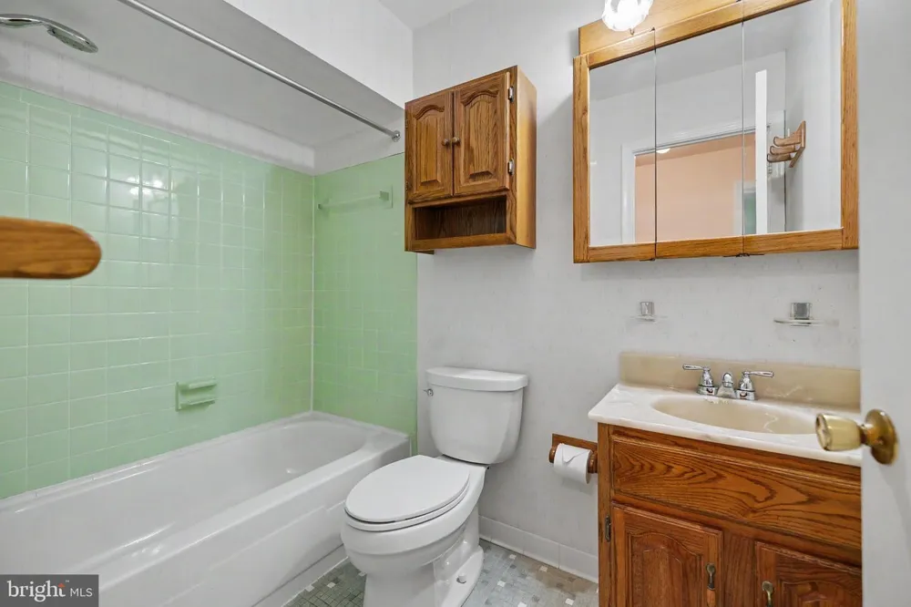 4710 7TH STREET S Arlington, VA 22204