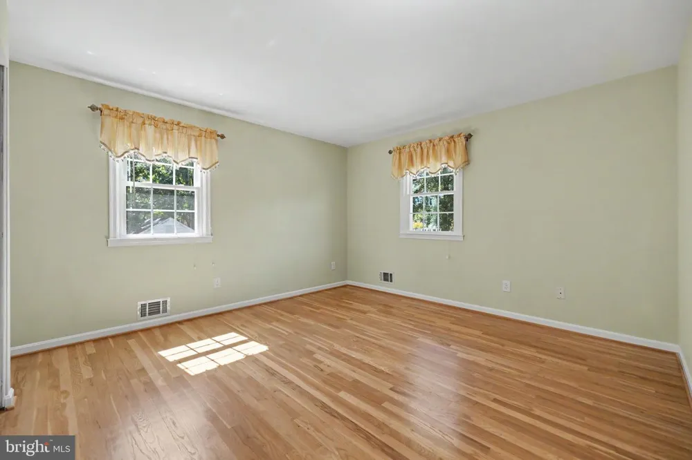 4710 7TH STREET S Arlington, VA 22204