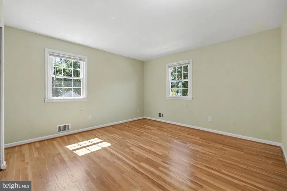4710 7TH STREET S Arlington, VA 22204