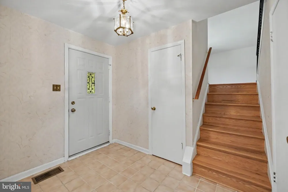 4710 7TH STREET S Arlington, VA 22204