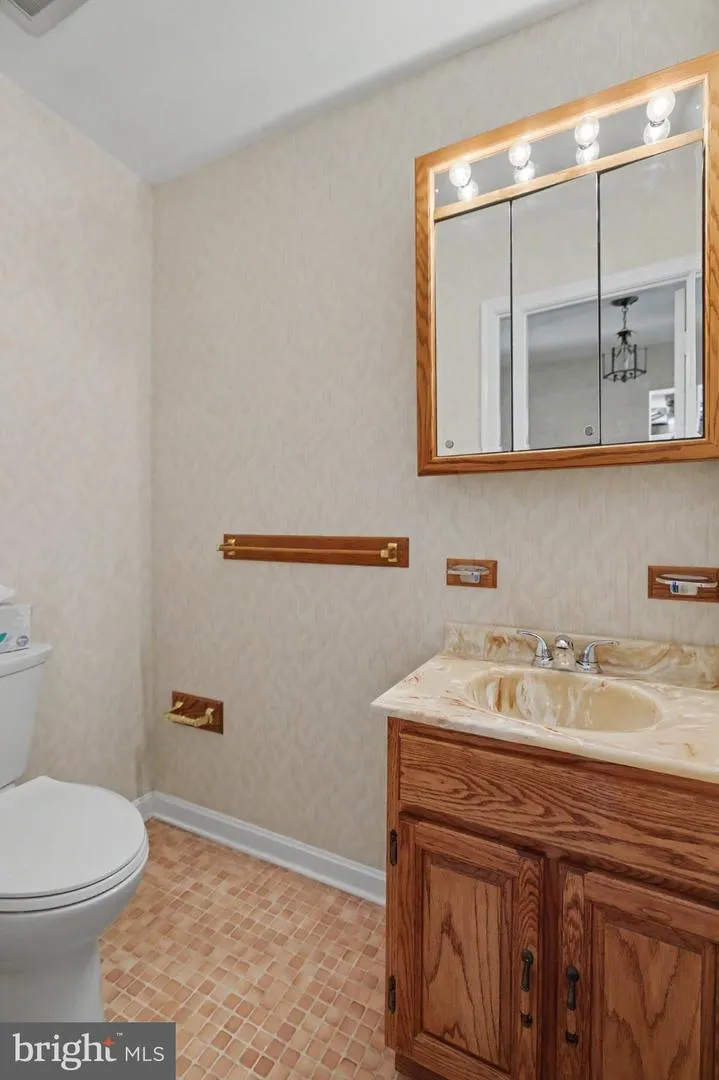4710 7TH STREET S Arlington, VA 22204