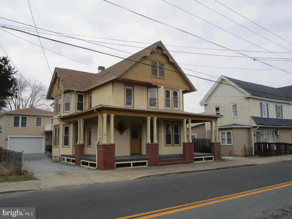 5 S MAIN STREET Magnolia, DE 19962