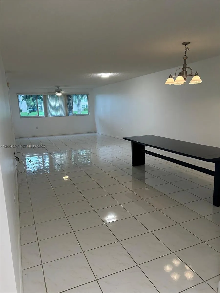 2541 Nob Hill Rd #109 Sunrise, FL 33322