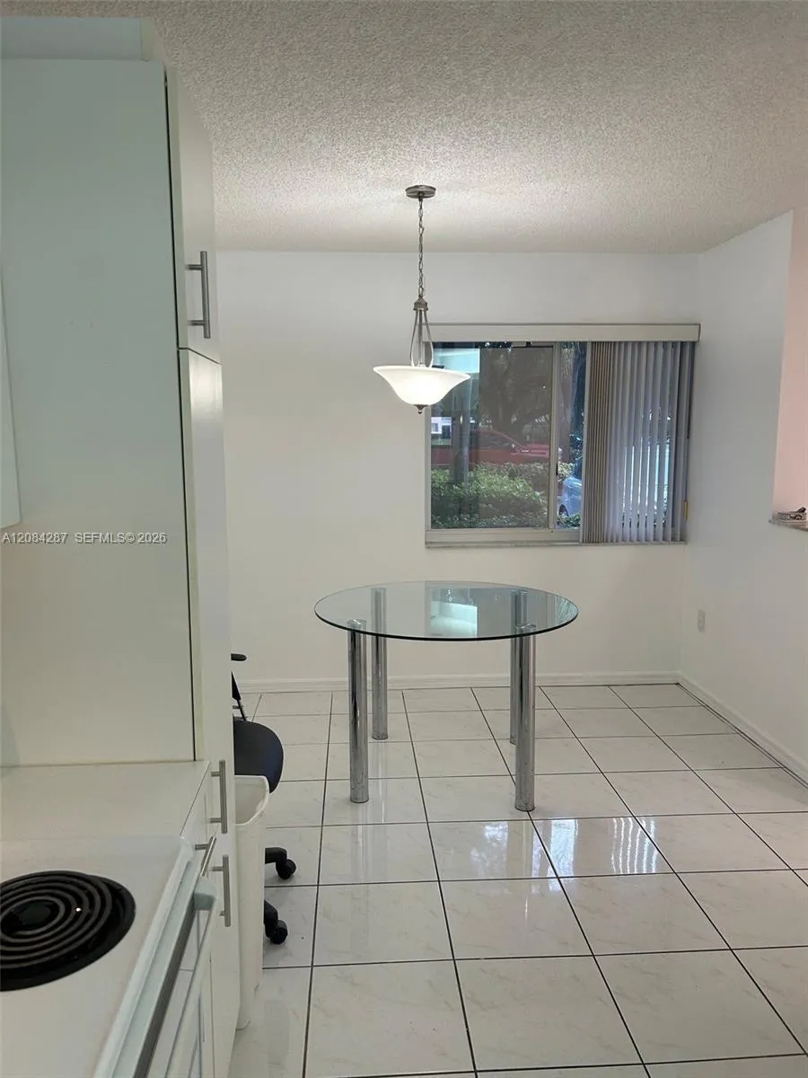 2541 Nob Hill Rd #109 Sunrise, FL 33322