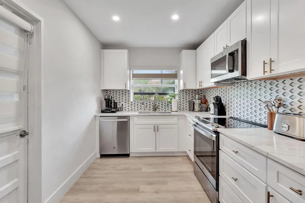231 SE 3rd Avenue Delray Beach, FL 33483
