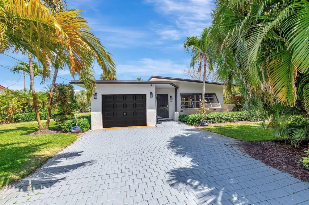 231 SE 3rd Avenue Delray Beach, FL 33483