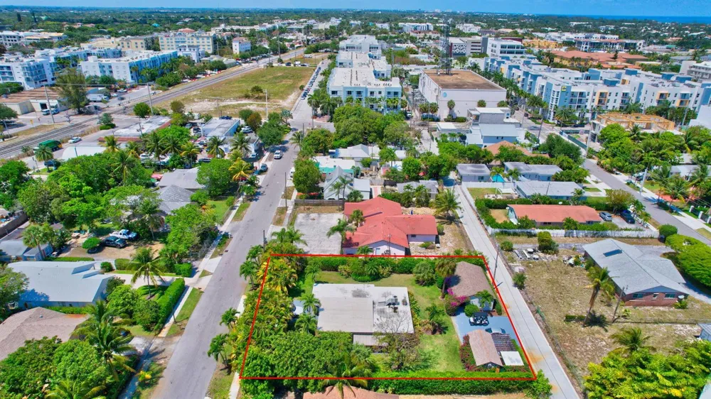 231 SE 3rd Avenue Delray Beach, FL 33483