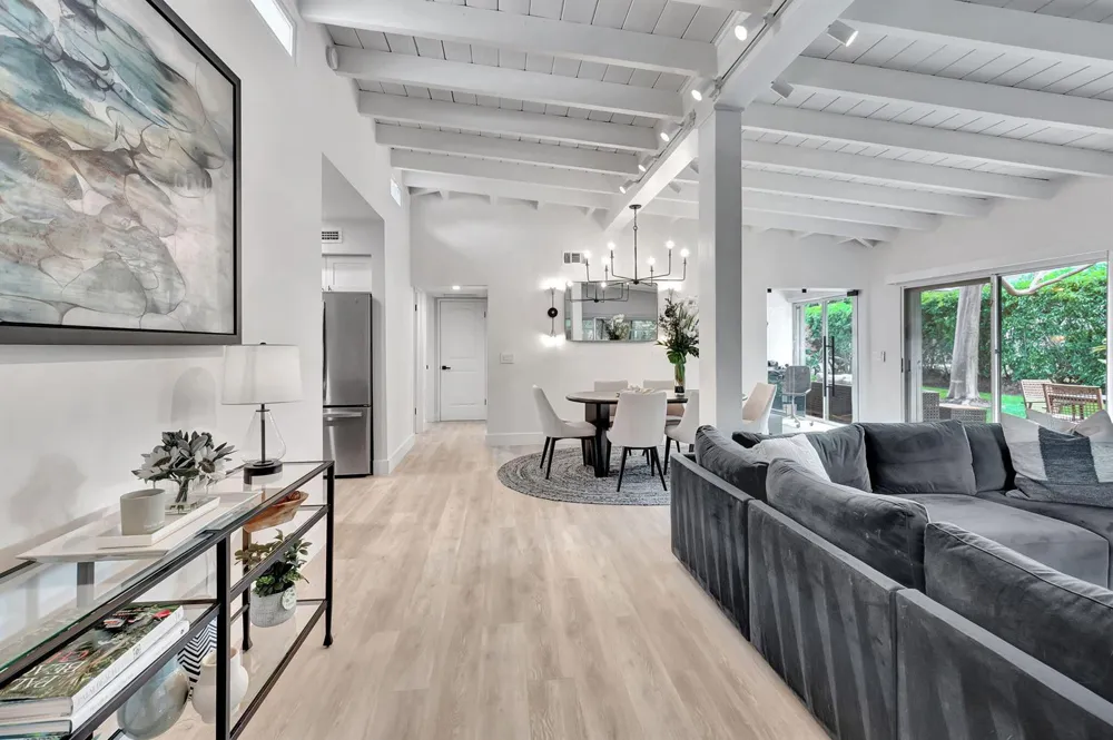 231 SE 3rd Avenue Delray Beach, FL 33483