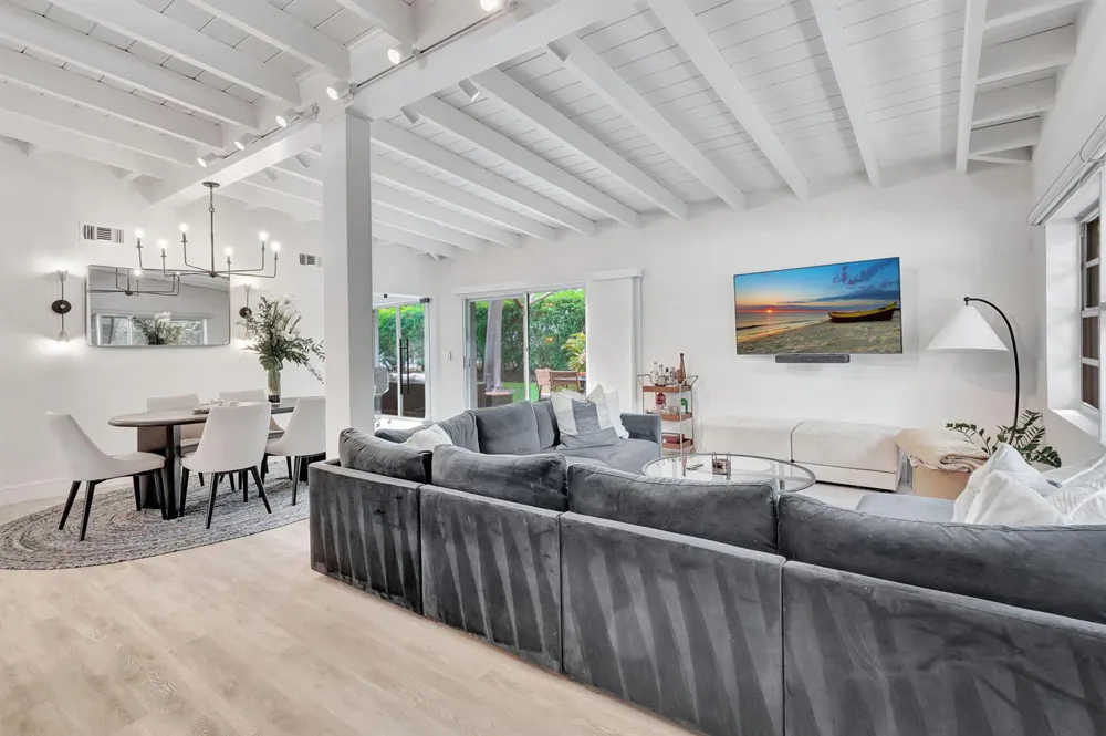231 SE 3rd Avenue Delray Beach, FL 33483