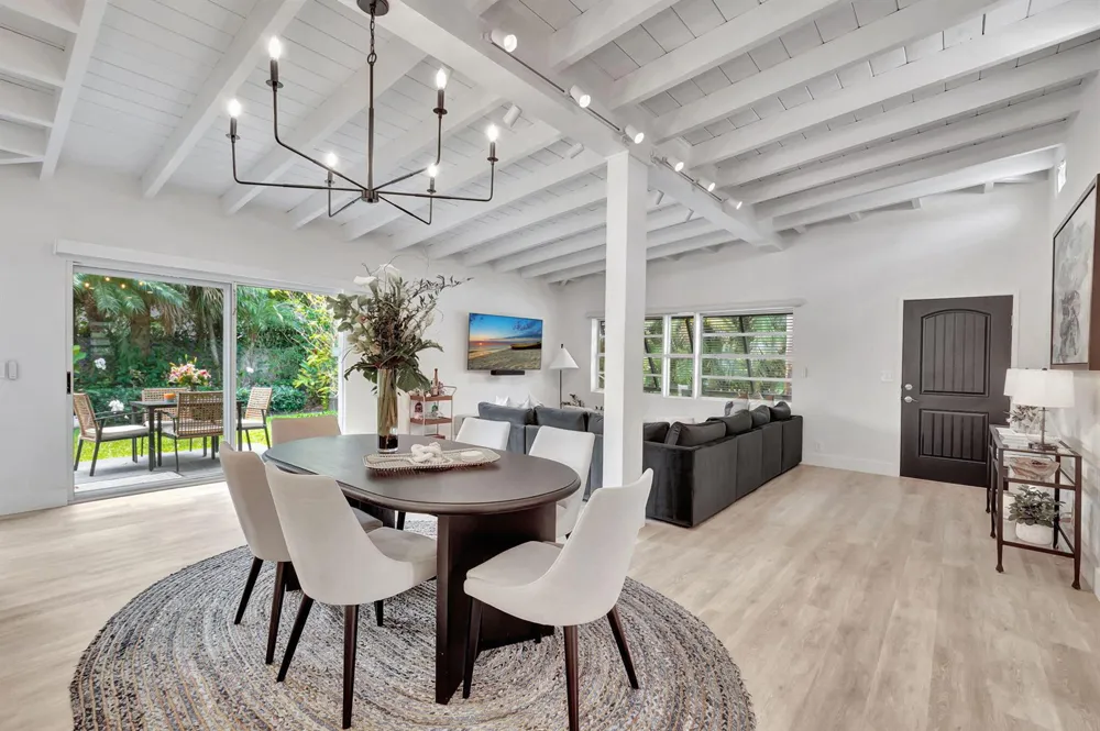 231 SE 3rd Avenue Delray Beach, FL 33483