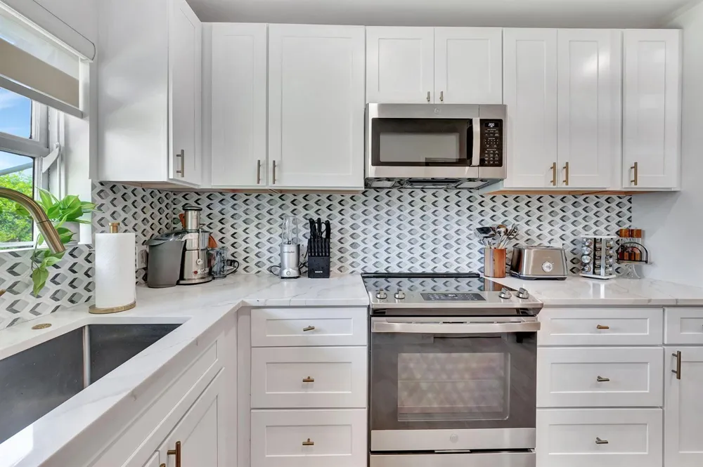 231 SE 3rd Avenue Delray Beach, FL 33483