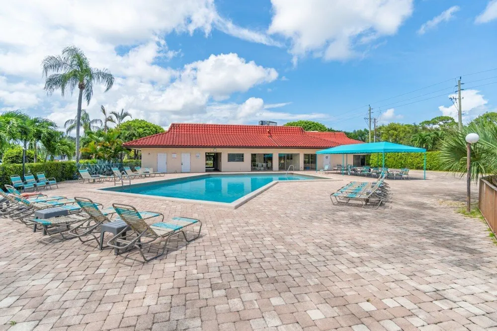 2800 FIORE WAY #115 Delray Beach, FL 33445