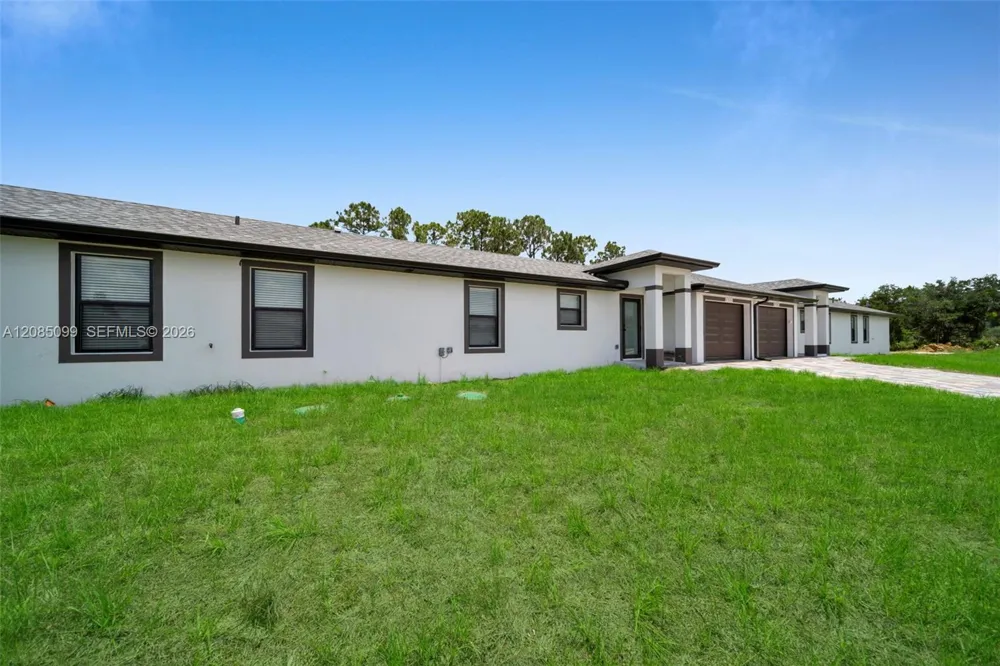 4986 Fairway Ct #4986 Lehigh Acres, FL 33971