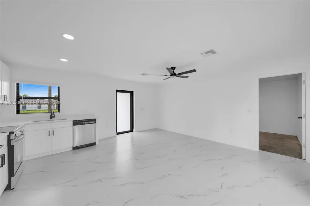4986 Fairway Ct #4986 Lehigh Acres, FL 33971