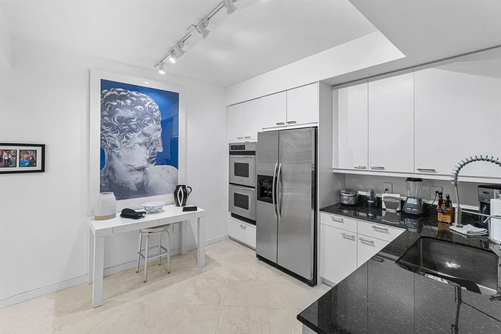 550 SE Mizner Boulevard #B309 Boca Raton, FL 33432