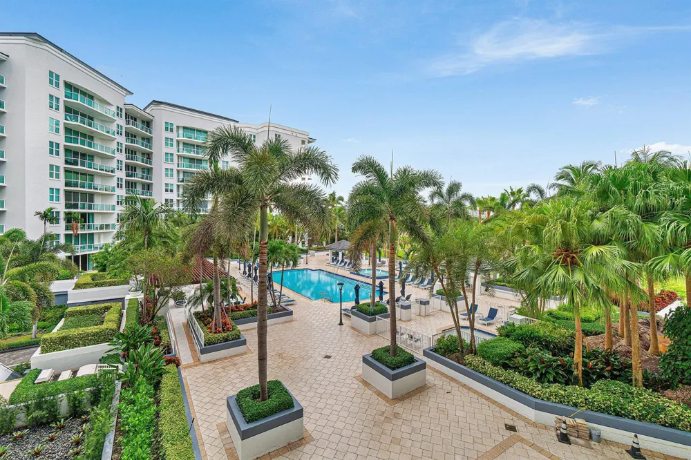 550 SE Mizner Boulevard #B309 Boca Raton, FL 33432