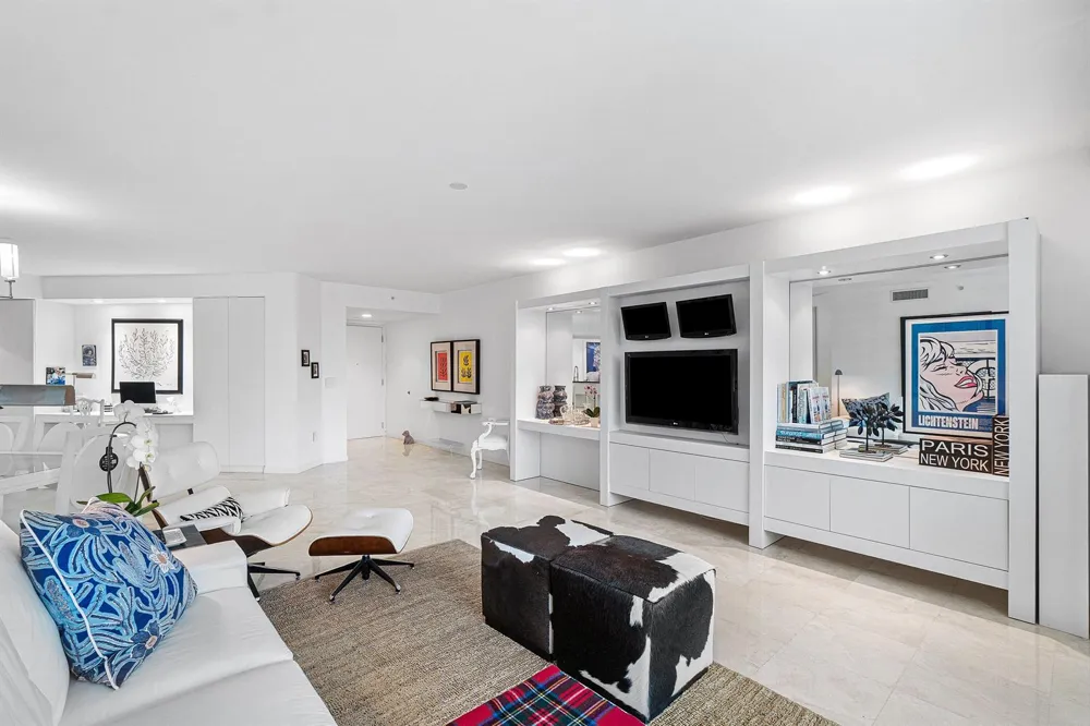 550 SE Mizner Boulevard #B309 Boca Raton, FL 33432