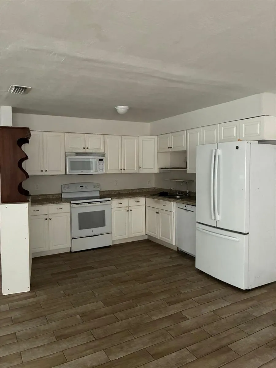 1496 W 32ND STREET West Palm Beach, FL 33404
