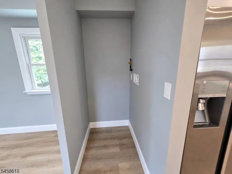 41 Demott Ave Clifton City, NJ 07011