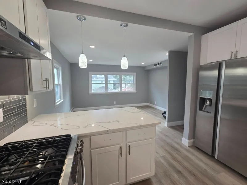 41 Demott Ave Clifton City, NJ 07011