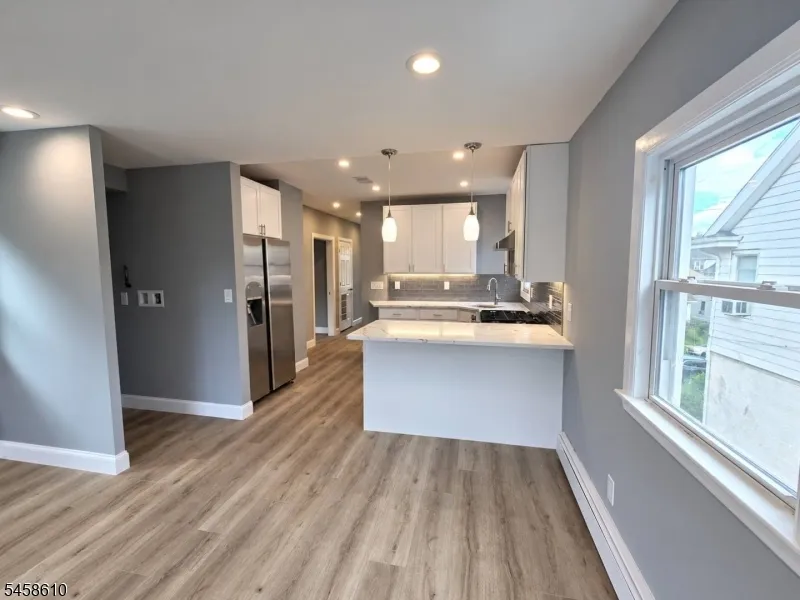 41 Demott Ave Clifton City, NJ 07011