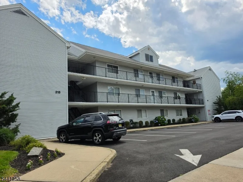 316 Sixth Ave #2C Unit 2C Asbury Park City, NJ 07712