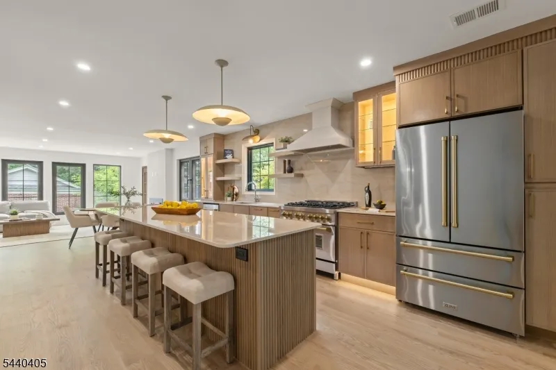 34 Pine Ter Millburn, NJ 07078