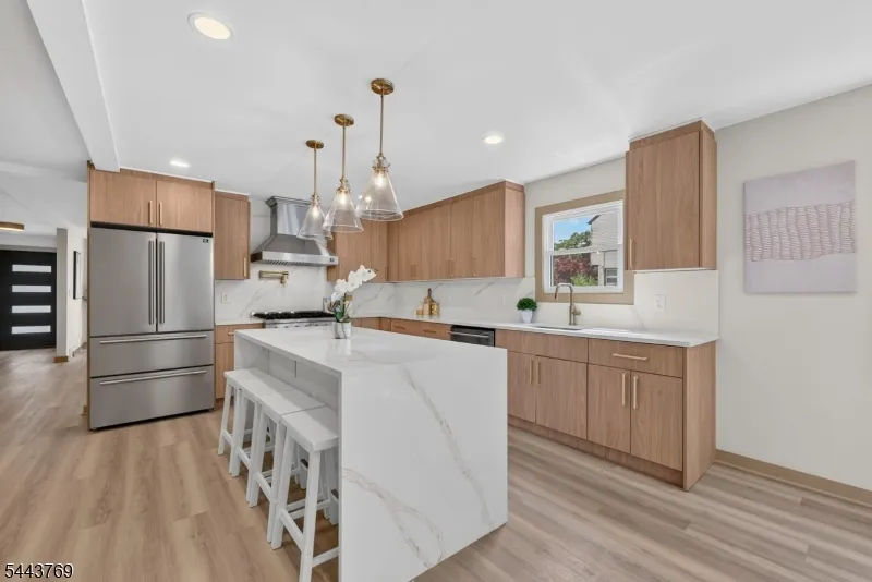 15 Elberta Rd Maplewood, NJ 07040