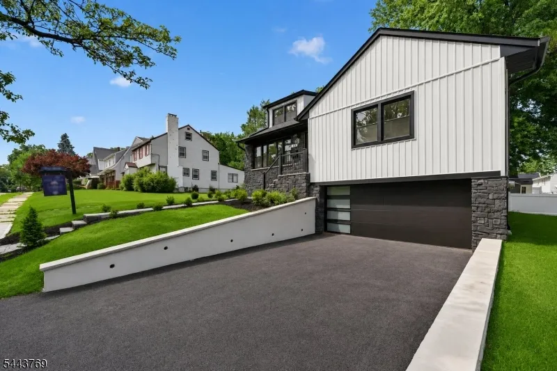 15 Elberta Rd Maplewood, NJ 07040